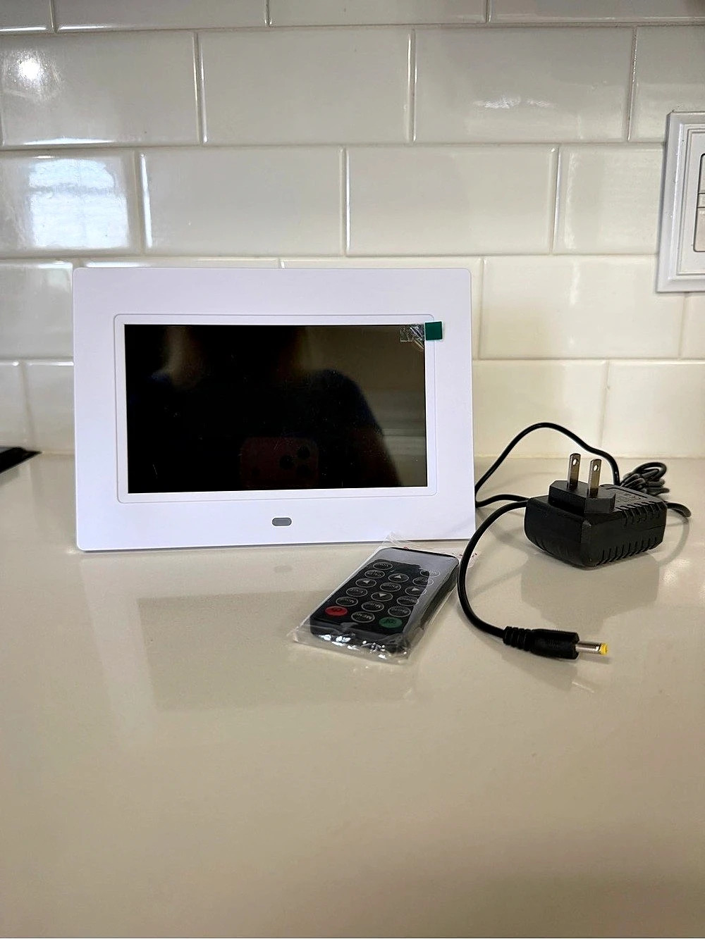 Digital Photo Frame White New